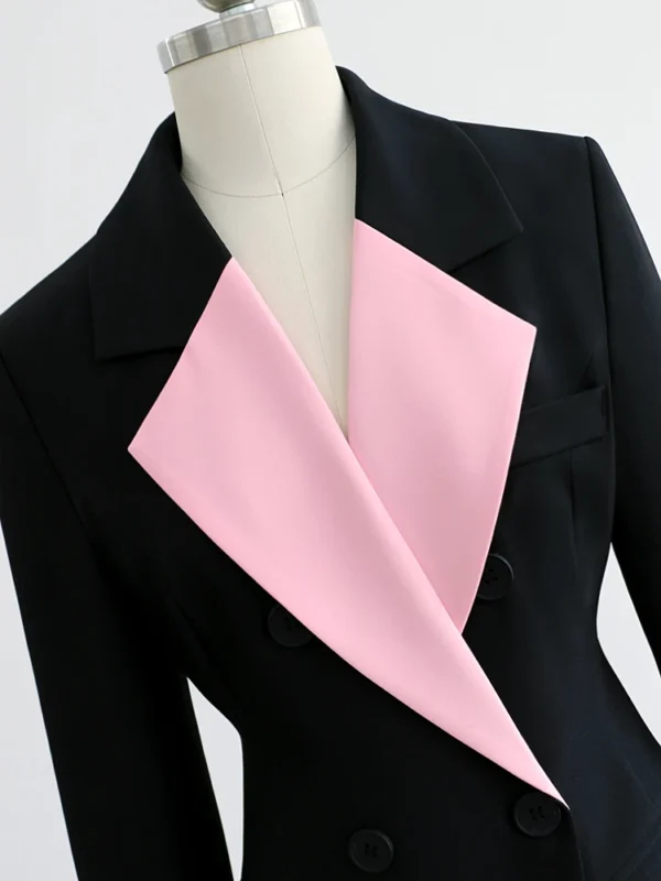 Blazer Croisé Noir avec Détails Rose Femme – Image 2