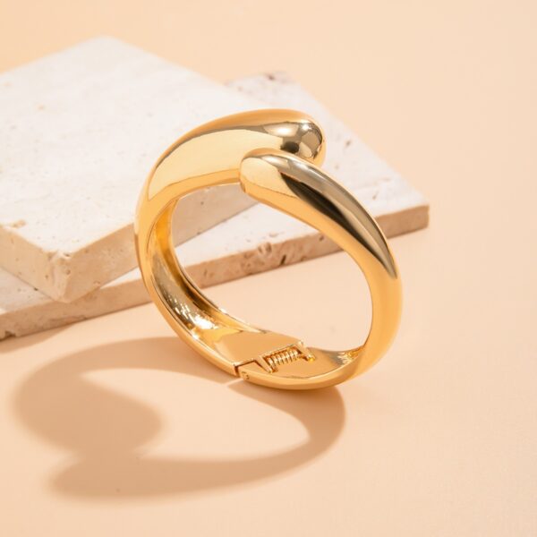 Bracelet doré – Image 2