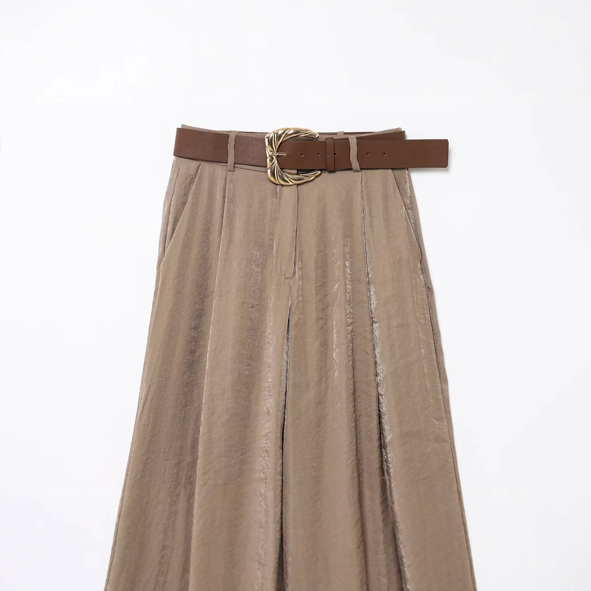 Wide leg pants with satin texture and waistband Fatiami – Image 2